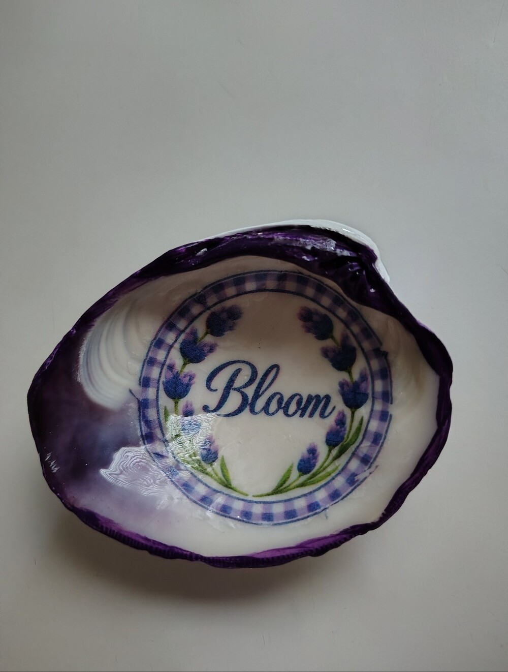 Bloom Trinket/Ring Holder Clam Shell in Purple